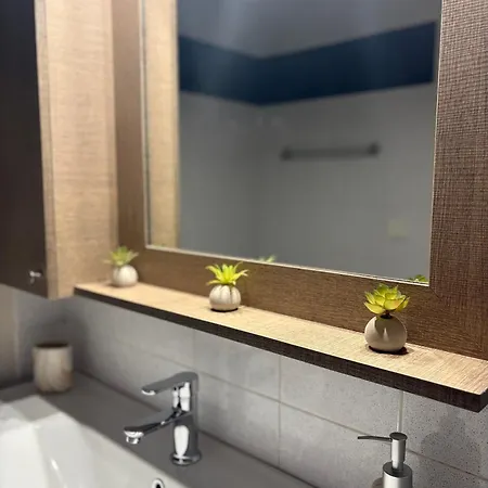 House דירה