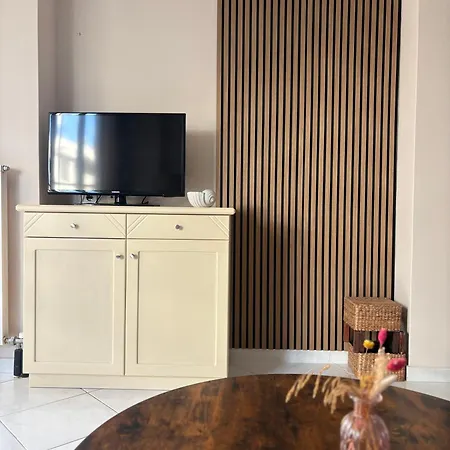 Apartament House *