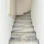 House Apartman